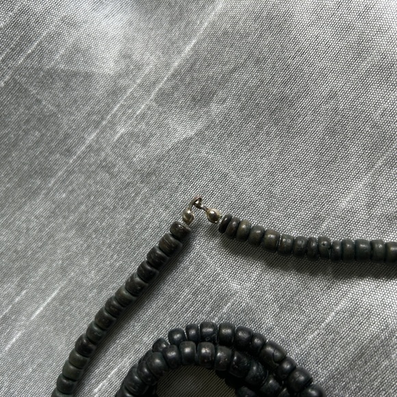 Wooden Animal Beaded Necklace - Picture 3 of 3